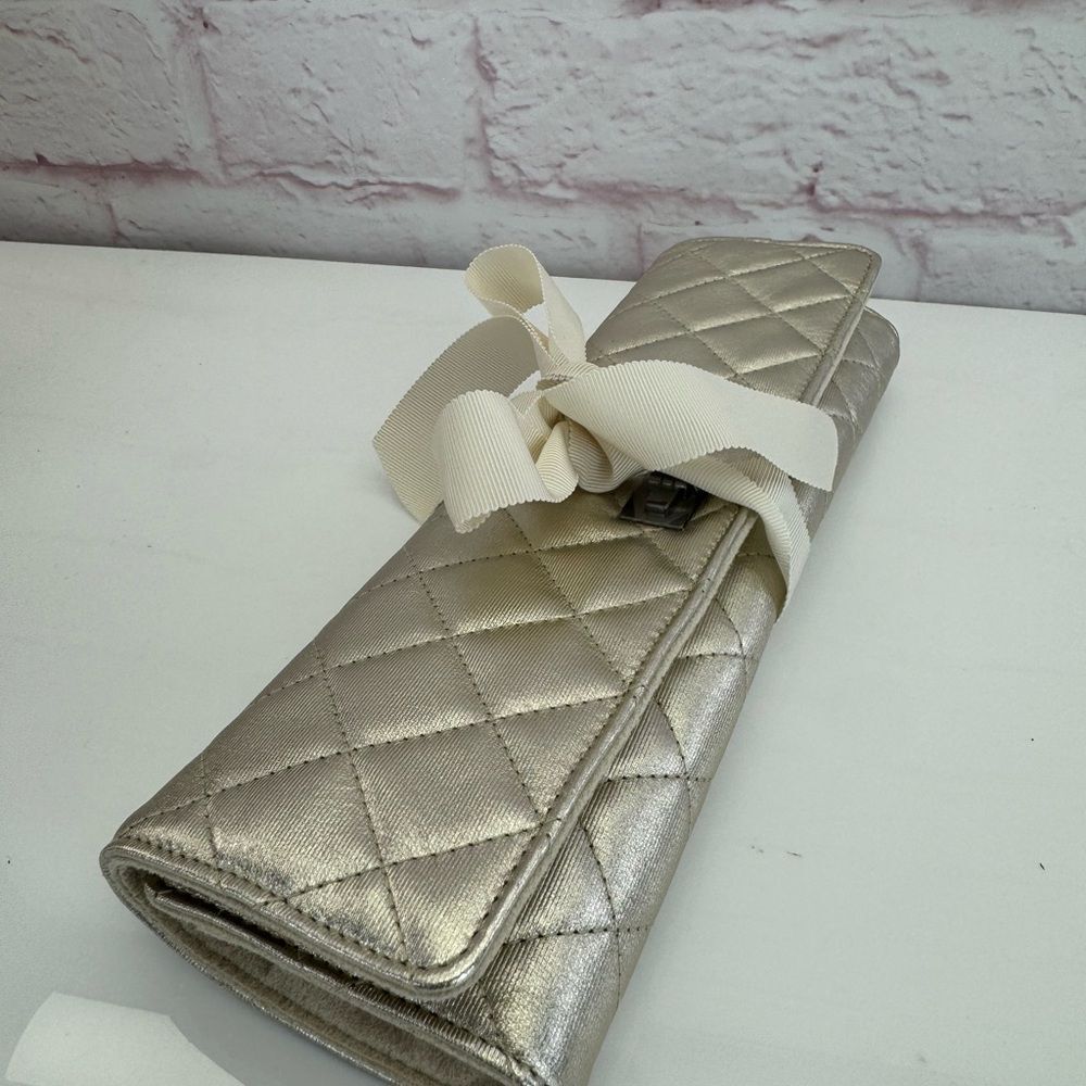 Chanel New Ruthenium Quilted Clutch Jewelry Bag - Picture 4 of 16